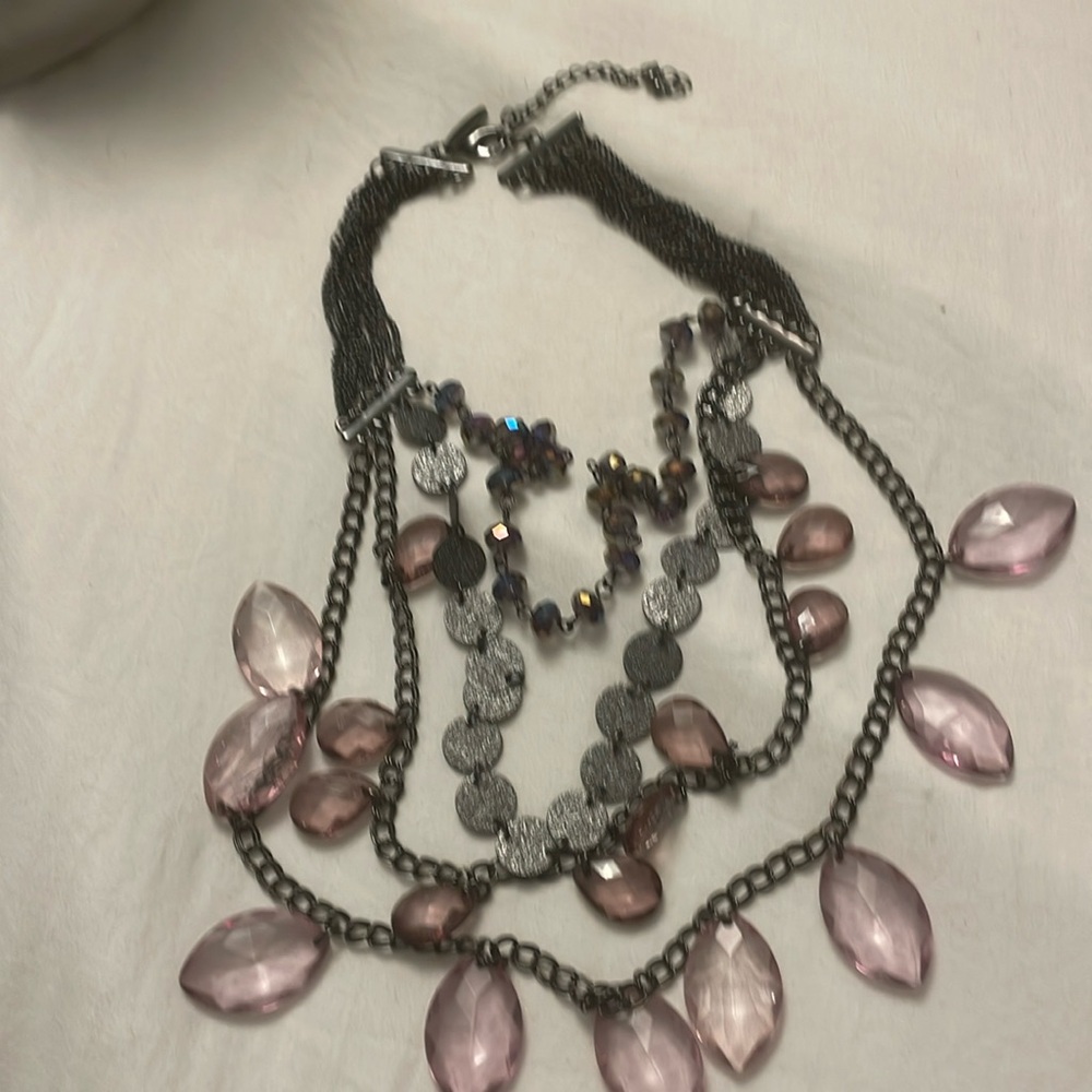 🩷4 layers of necklace with different strands🩷